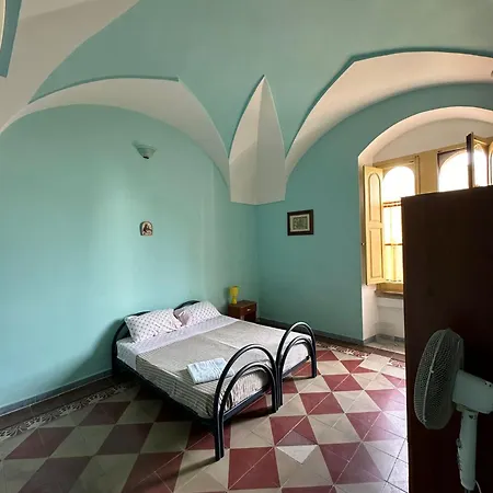 بيت ضيافة Sacro Cuore غالّيبولي