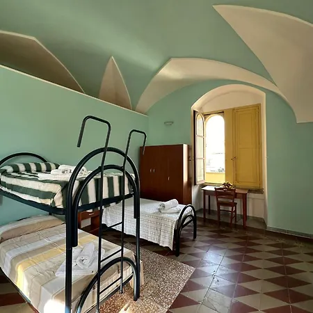 Affittacamere Sacro Cuore Affittacamere 3*